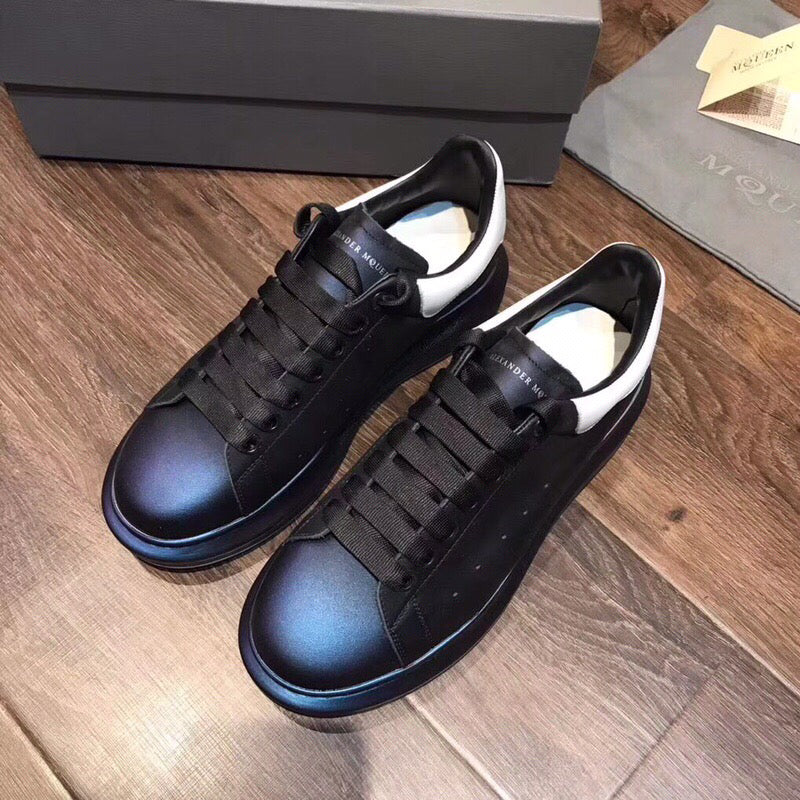 ALEXANDER MCQUEEN NERE CON RETRO BIANCO